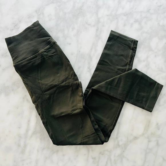 lululemon athletica Pants - LULULEMON Ebb To Street 7/8 Pant Olive Green 4 Seamless 25" High Waist